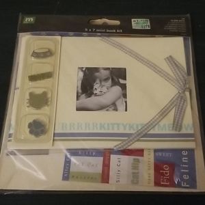 NWT 3/$15 5x7 mini book kit cat theme